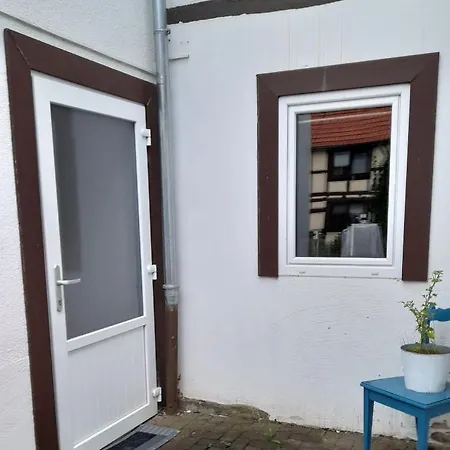 Einfache Monteurswohnung Am Ederseeradweg Mit 2 Schlafzimmern, Terrasse, Parkplatz - 2 Apartment *