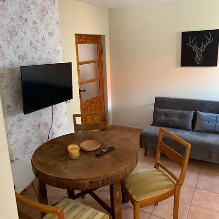 Einfache Monteurswohnung Am Ederseeradweg Mit 2 Schlafzimmern, Terrasse, Parkplatz - 2