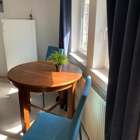 Einfache Monteurswohnung Am Ederseeradweg Mit 2 Schlafzimmern, Terrasse, Parkplatz - 2 Apartment