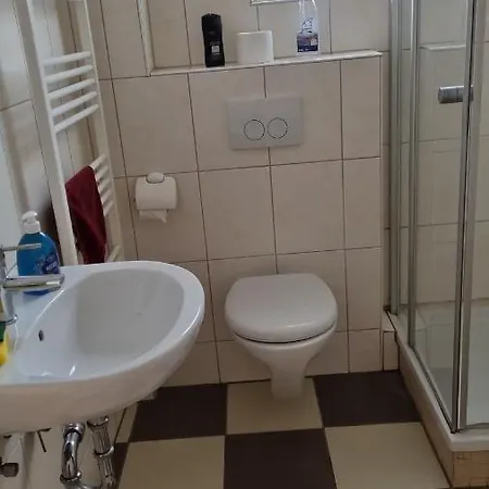 Lejlighed Einfache Monteurswohnung Am Ederseeradweg Mit 1 Schlafzimmer, Parkplatz - 2 Von 3