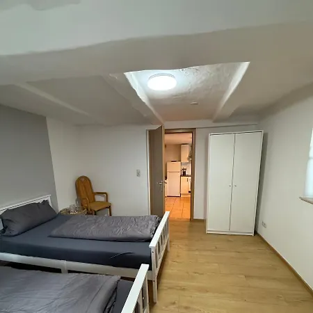 Ferienwohnung Naehe Edersee 1 Schlafzimmer, Garten, Parkplatz - Wohnung 2 Von 3