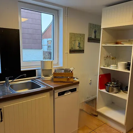 Naehe Edersee 1 Schlafzimmer, Garten, Parkplatz - 2 Von 3 Apartament *