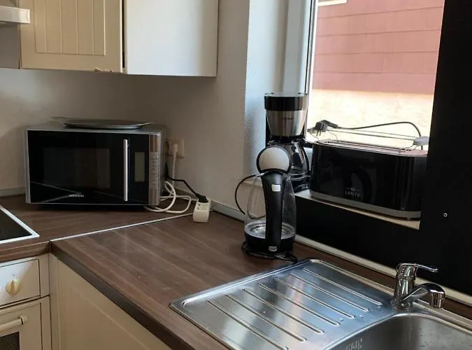 Einfache Monteurswohnung Am Ederseeradweg Mit 1 Schlafzimmer, Parkplatz - 2 Von 3 *