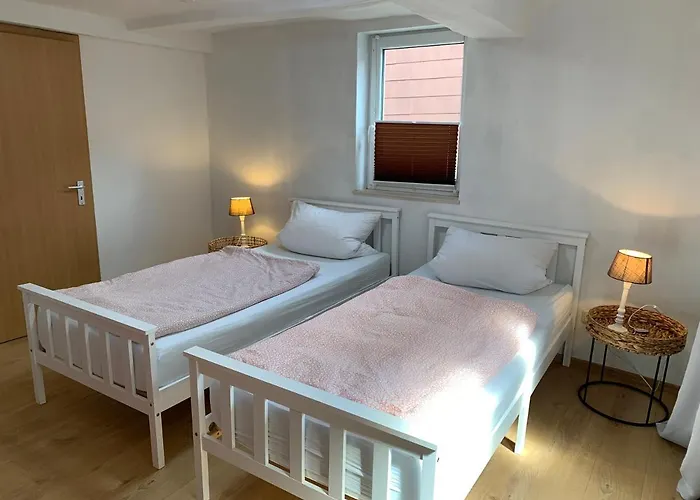 Einfache Monteurswohnung Am Ederseeradweg Mit 1 Schlafzimmer, Parkplatz - 2 Von 3 Waldeck (Hessen)