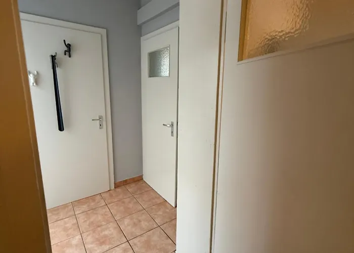 Ferienwohnung Naehe Edersee 1 Schlafzimmer, Garten, Parkplatz - Wohnung 2 Von 3 아파트 발트에크